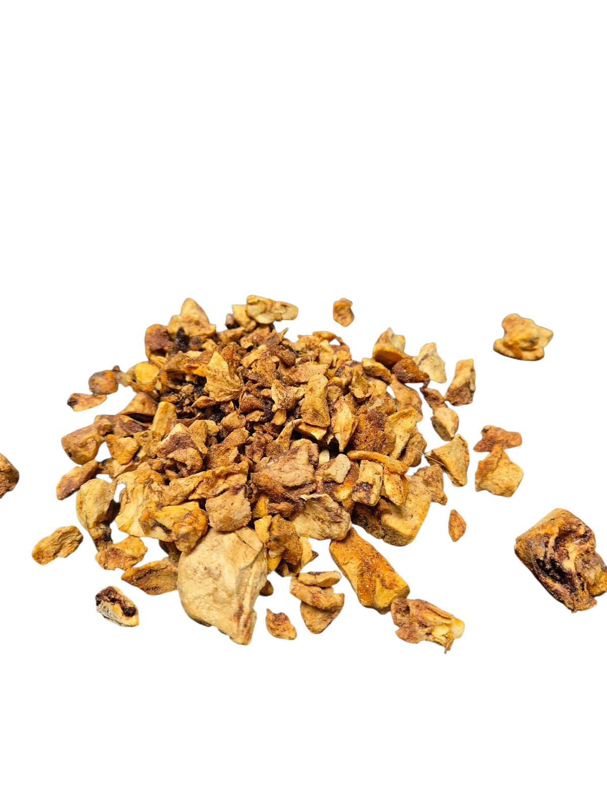 gourmetpfoten.de getrocknete Ingwerstücke als naturbelassener Snack für Hunde auf weißem Hintergrund