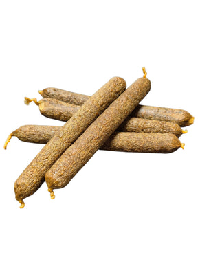 gourmetpfoten.de herzhafte Rohwürstchen als Gourmet Kausnacks für Hunde mit rustikaler Textur