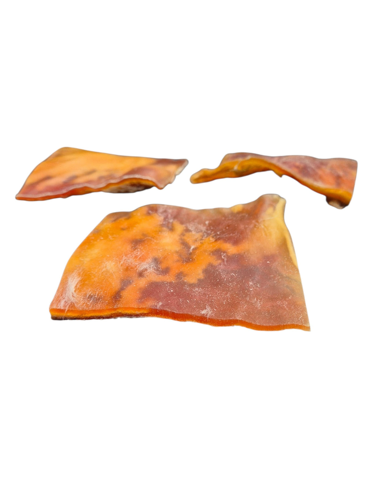 gourmetpfoten.de naturbelassene Rinderkopfhaut Stücke als gesunder Kausnack für Hunde zur Zahnpflege