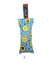 gourmetpfoten.de SPEEDY GEAR Avocado Hundespielzeug aus robustem Stoff mit niedlichem Muster und praktischer Schlaufe