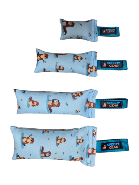 gourmetpfoten.de Speedy Gear Dummy Otter in vier Größen mit blauem Otter-Muster und robuster Wurfschlaufe