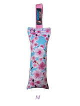 gourmetpfoten.de SPEEDY GEAR Zerrspielzeug für Hunde mit Kirschblüten-Muster auf hellblauem Grund und Handschlaufe